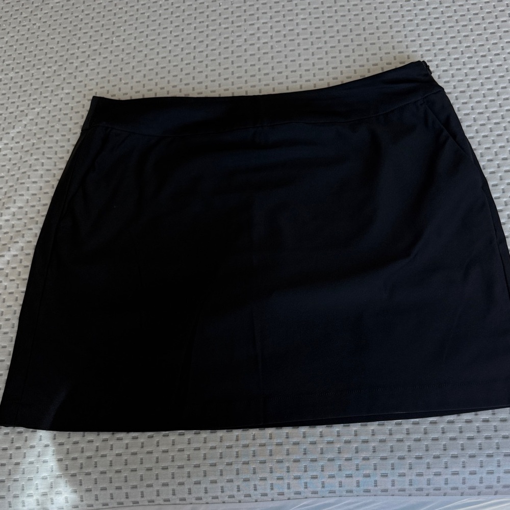 Nike Golf dry fit skirt in black size 10